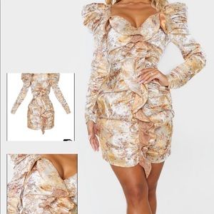 Pretty Little Thing Floral Puff Sleeve Dress